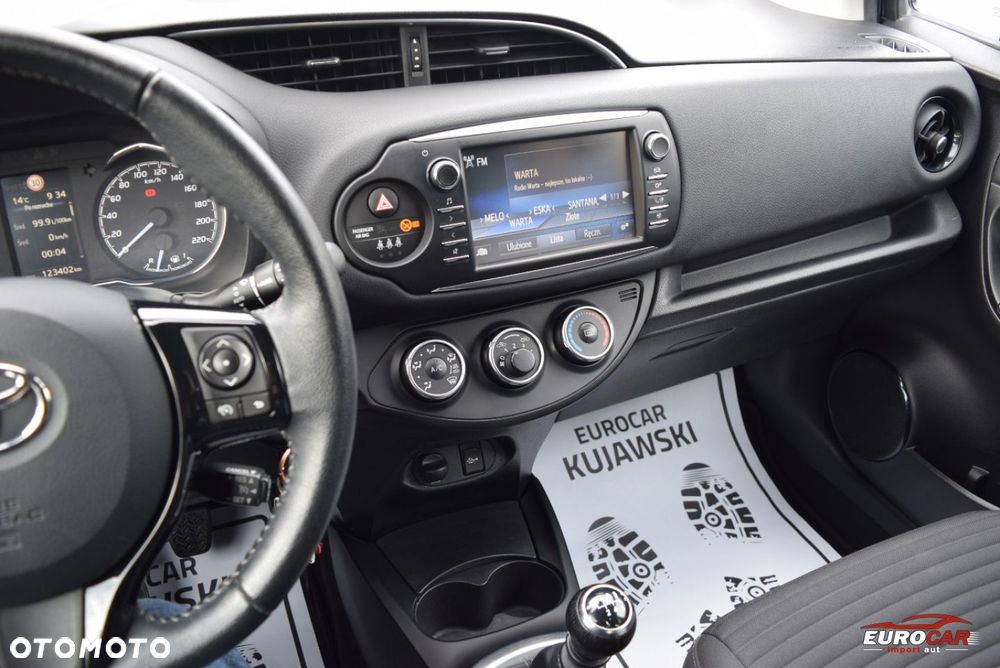 Toyota Yaris 1.5 Premium - 20