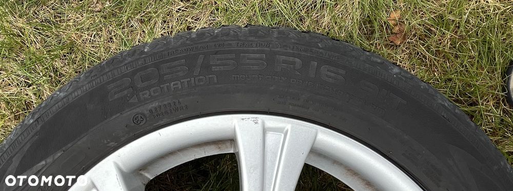 BMW Seria 1 - 32