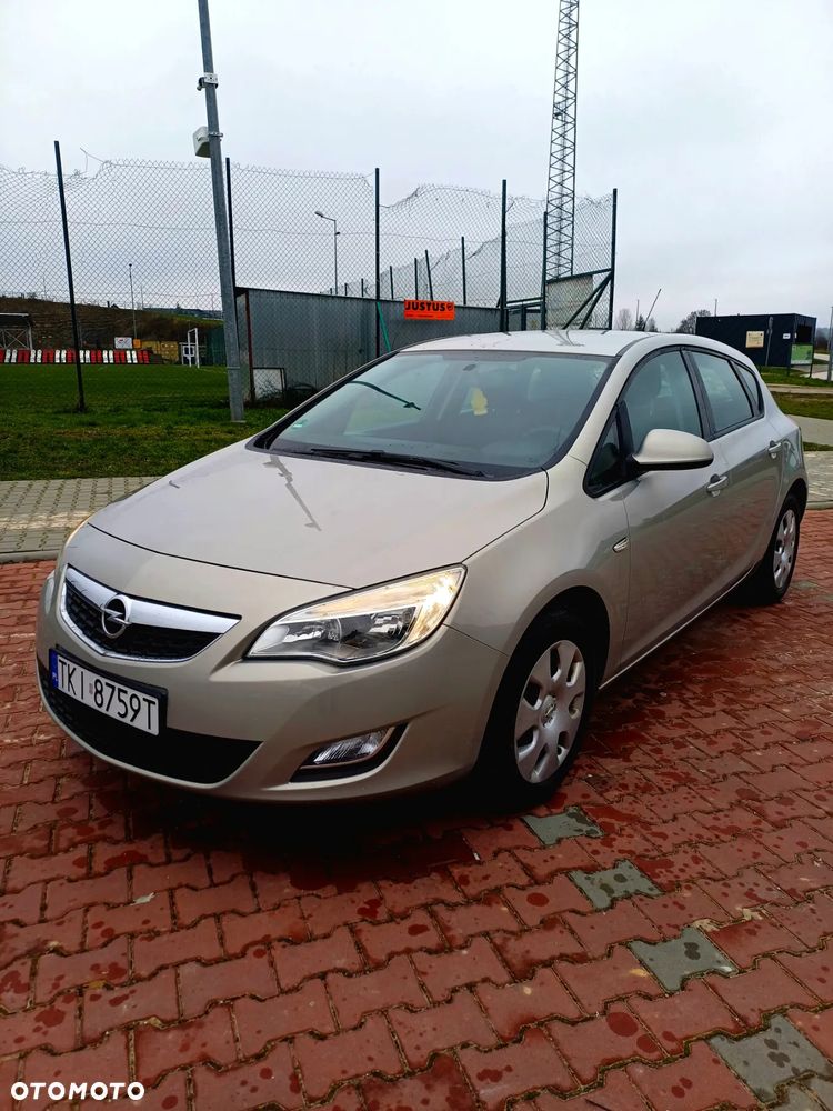 Opel Astra 1.6 Enjoy - 1