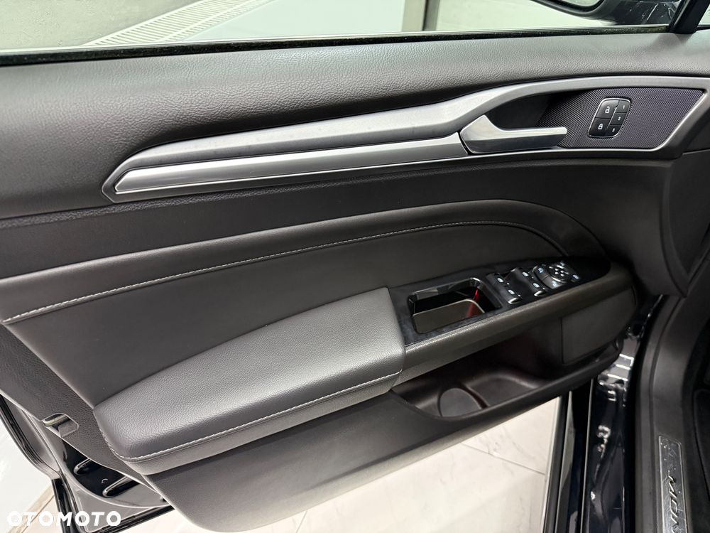 Ford Mondeo 2.0 TDCi Start-Stopp Titanium - 11