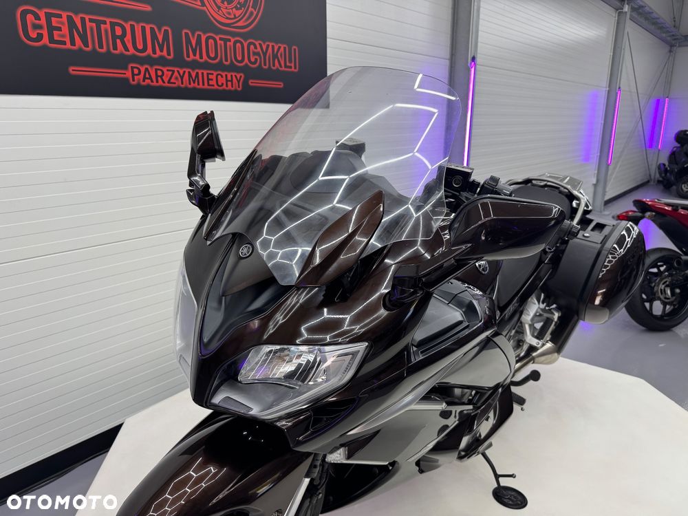 Yamaha FJR - 39