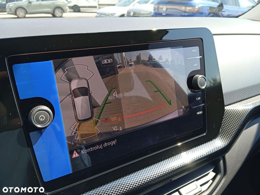 Volkswagen T-Cross - 17