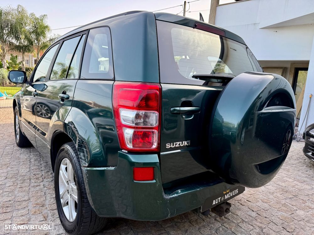 Suzuki Grand Vitara 1.9 DDiS X-Premium - 24