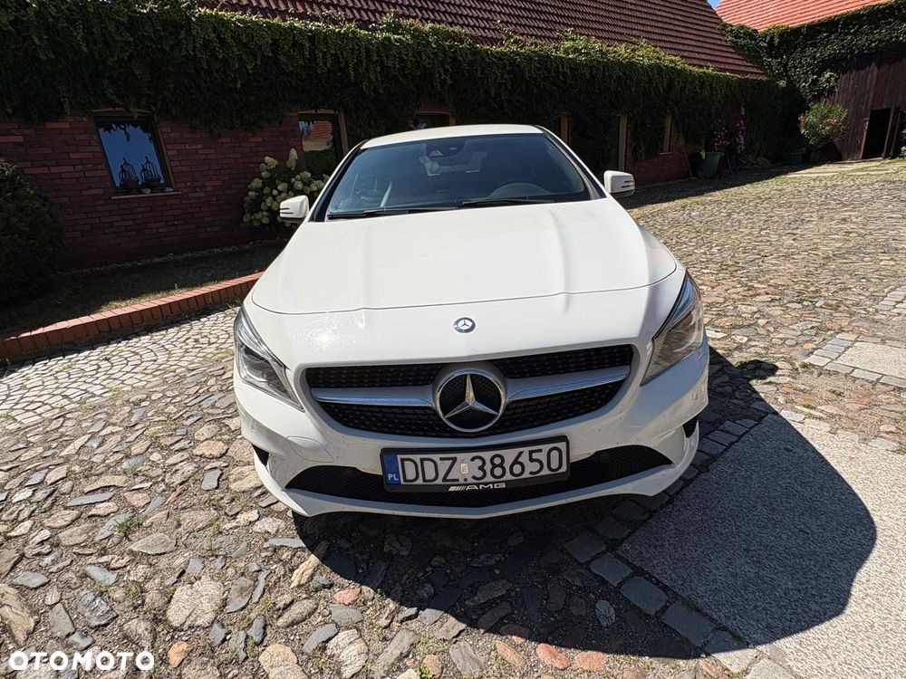 Mercedes-Benz CLA - 13