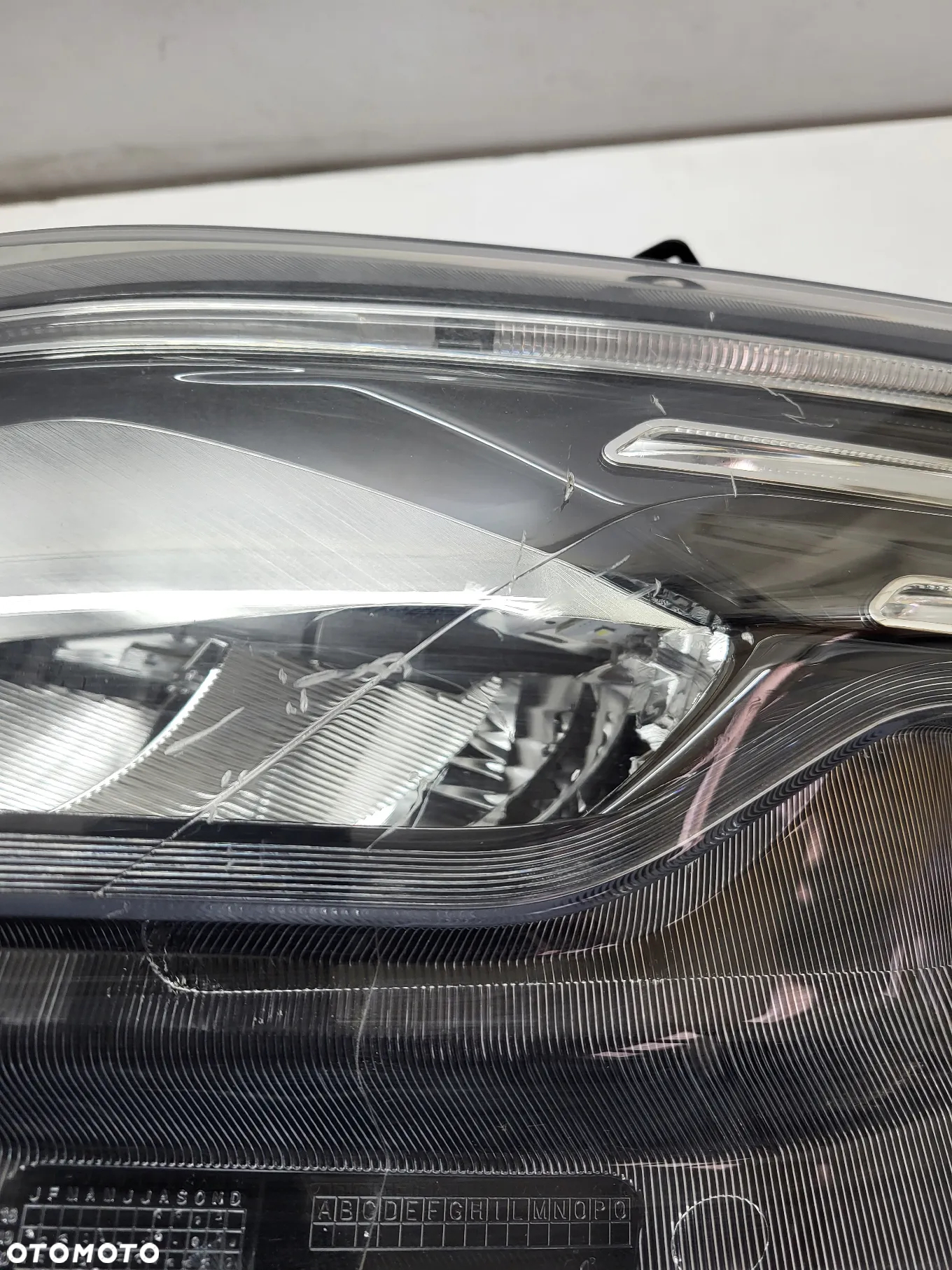 IVECO DAILY IV LIFT REFLEKTOR LAMPA PRZEDNIA LEWA FULL LED 19- 05802711800 - 14