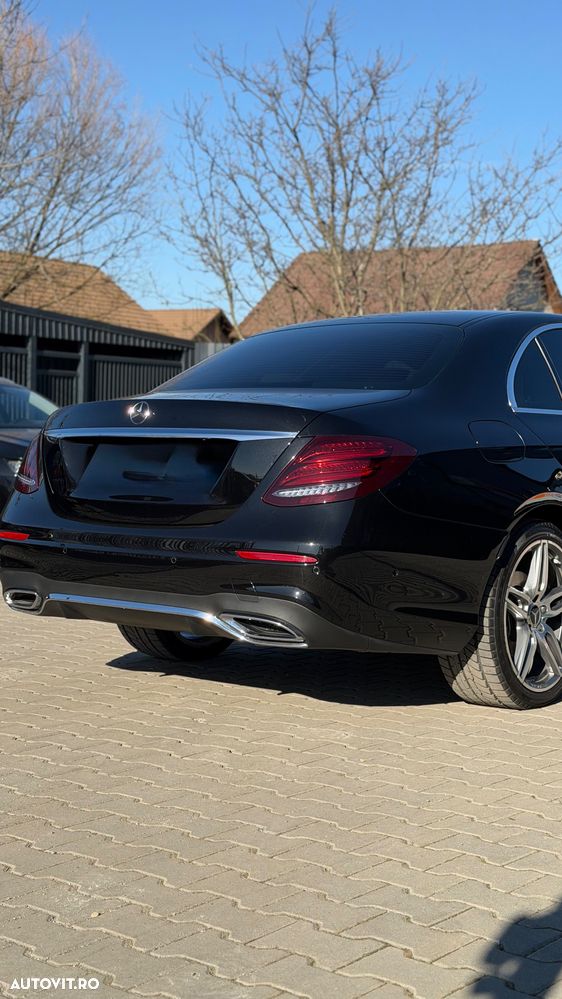 Mercedes-Benz E - 16