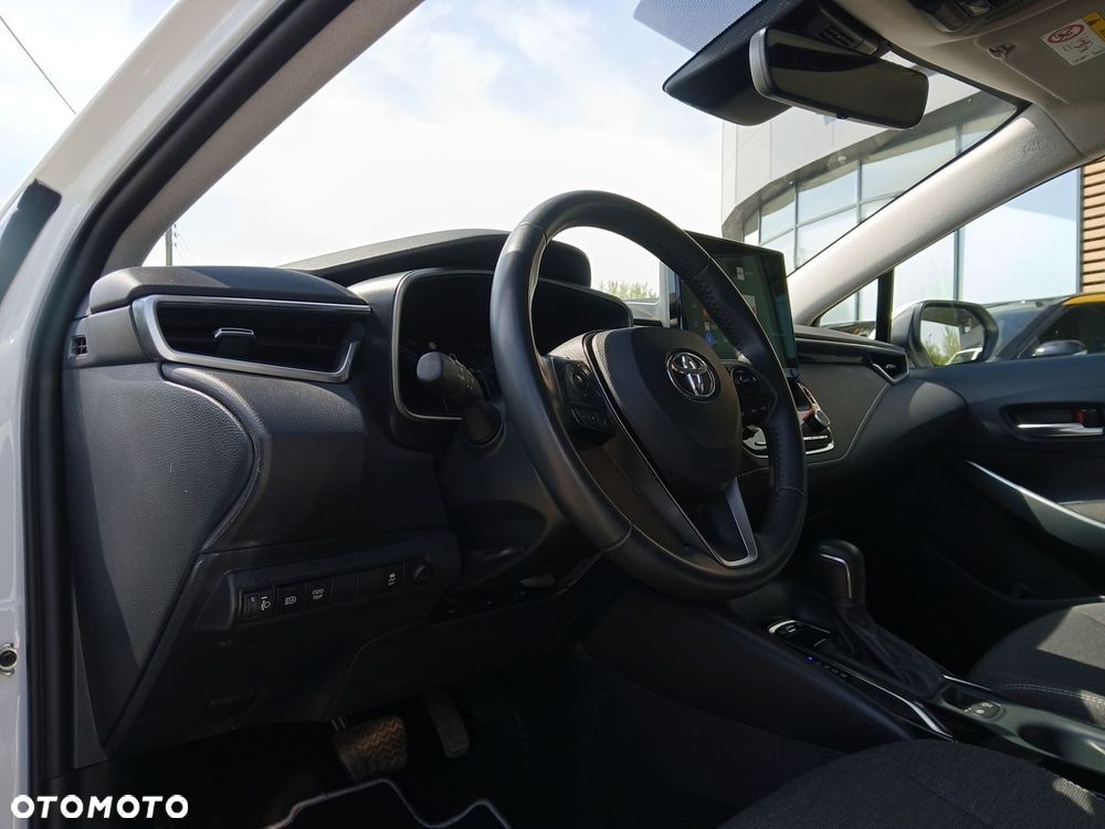 Toyota Corolla 1.8 Hybrid Style - 18