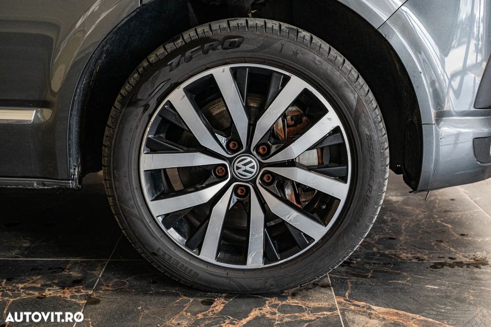 Volkswagen Caravelle 2.0 TDI 150 kW LR Highline DSG 4M - 9