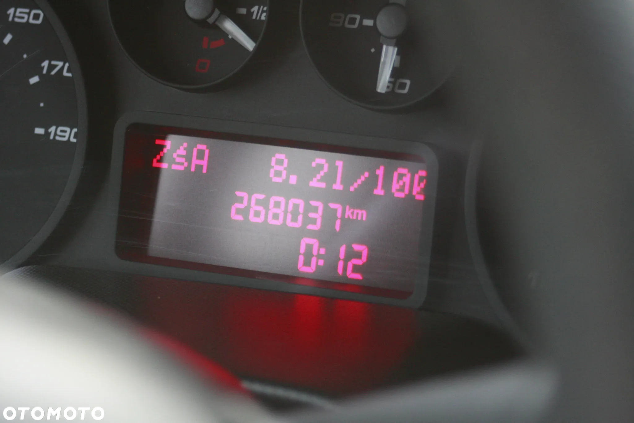 Iveco DAILY 35C15 - 12