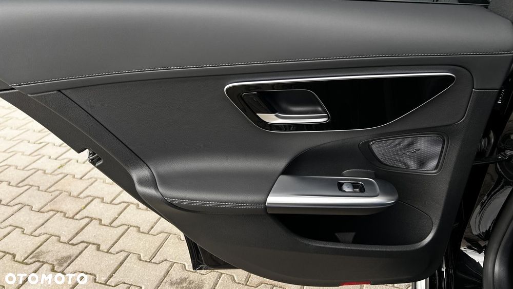 Mercedes-Benz Klasa C 220 d 4Matic 9G-TRONIC Edition AMG Line - 28
