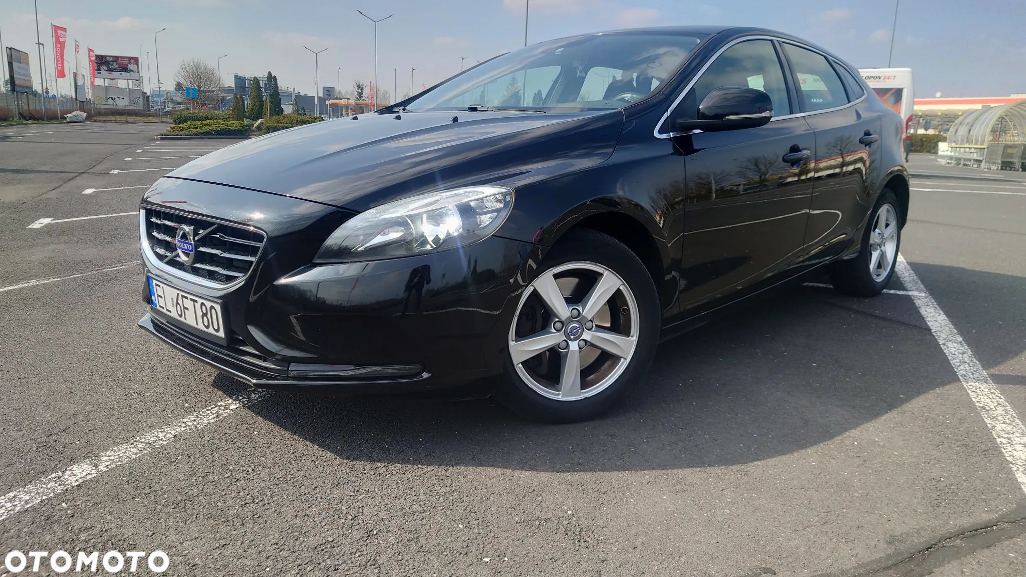 Volvo V40 D2 Drive-E Kinetic - 1