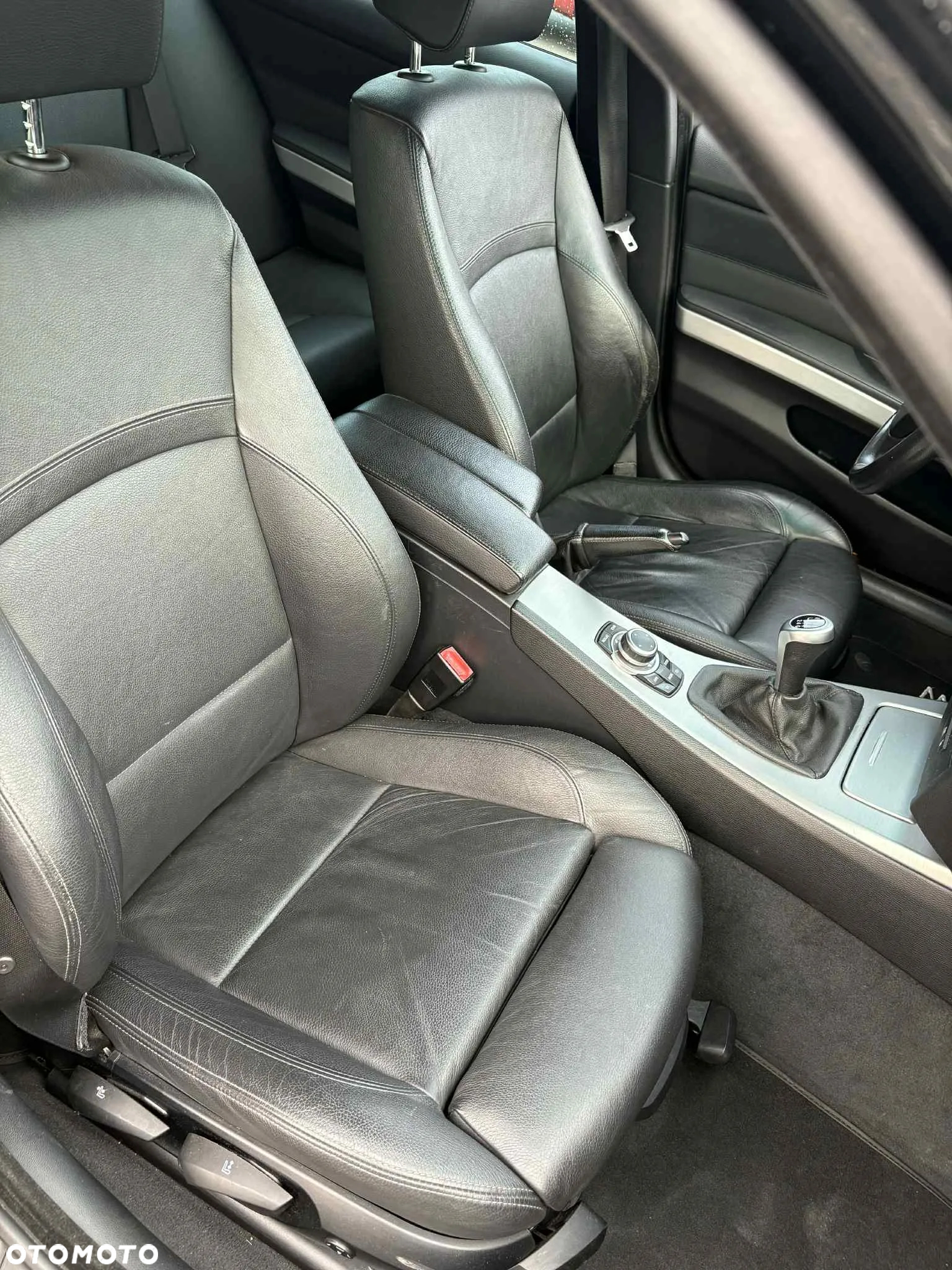 BMW Seria 3 318d - 13