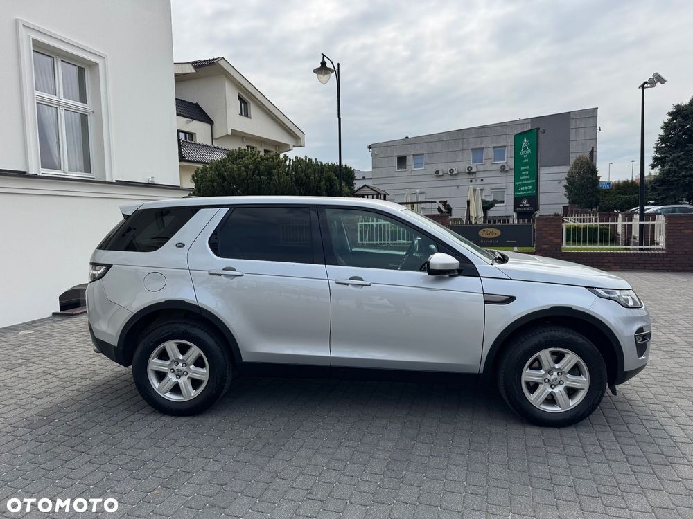 Land Rover Discovery Sport TD4 HSE Luxury - 12
