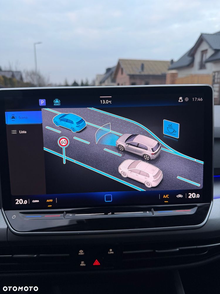 Volkswagen Golf 1.5 eTSI Life DSG - 21