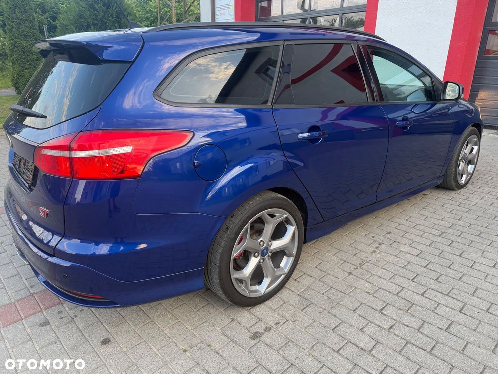 Ford Focus ST - 28