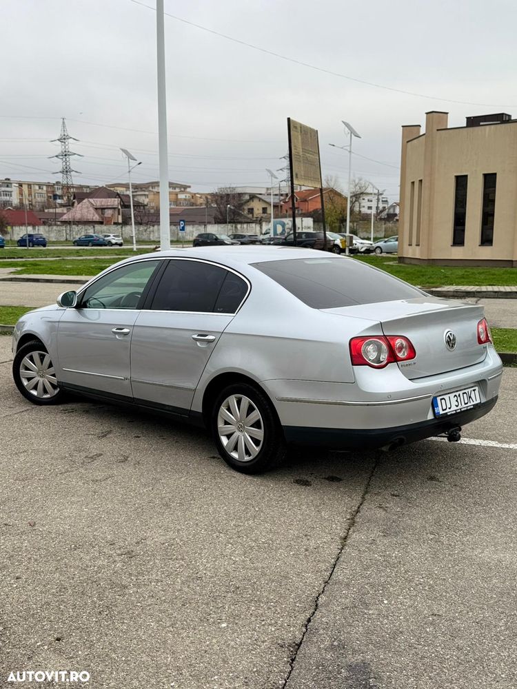 Volkswagen Passat 1.6 FSI Comfortline - 3