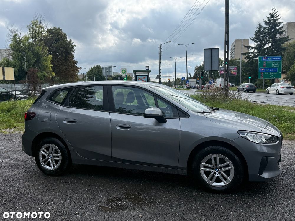 BMW Seria 2 218d - 3