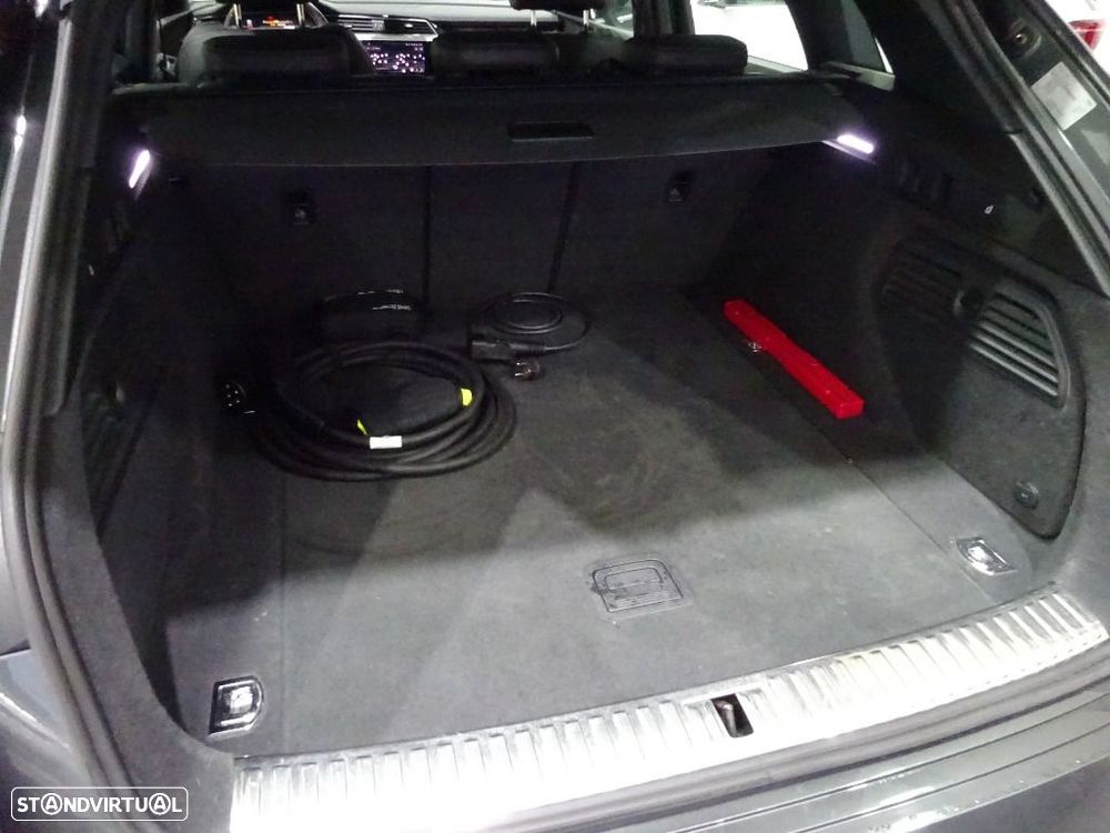 Audi e-tron 55 quattro S line - 34