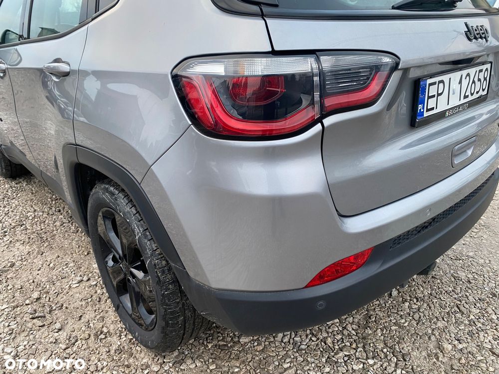 Jeep Compass 1.4 MultiAir Longitude - 11