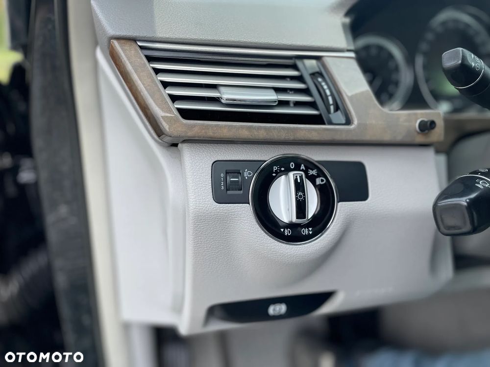 Mercedes-Benz Klasa E - 15