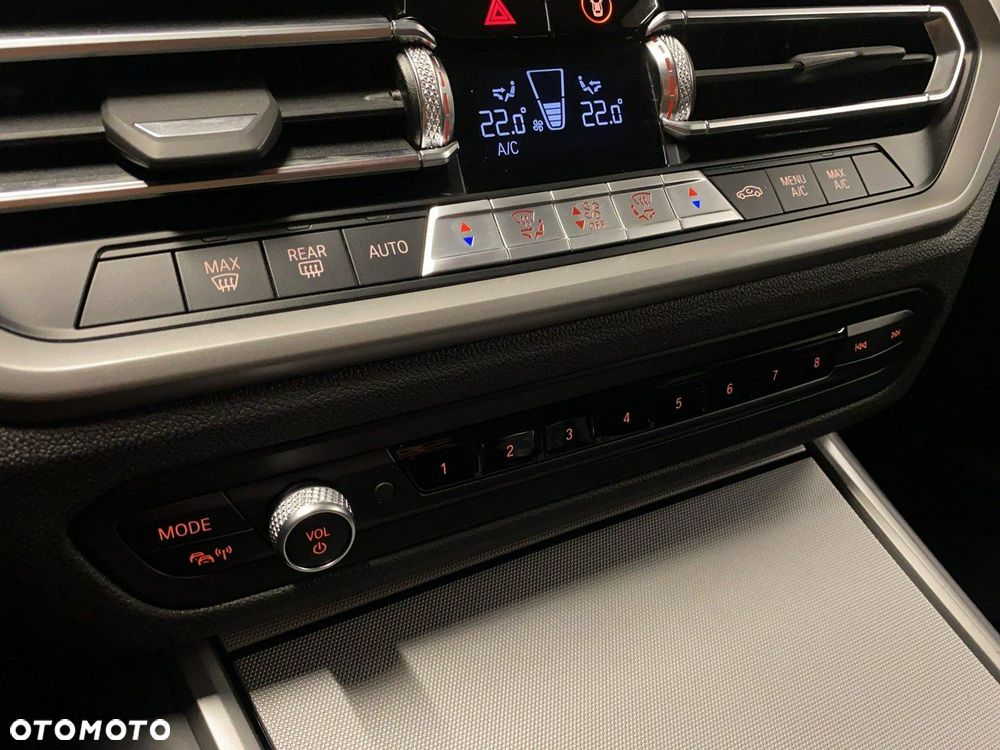 BMW Seria 3 - 34
