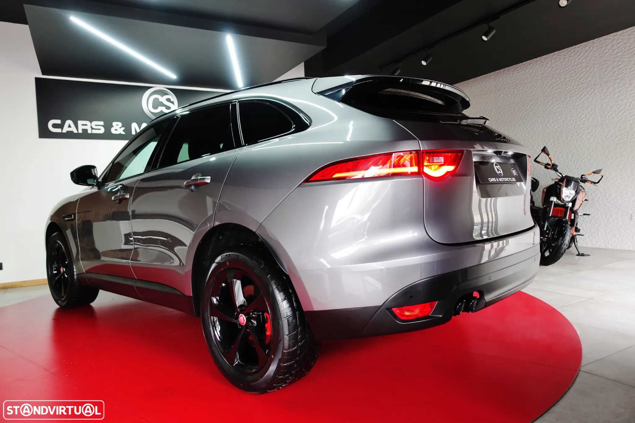 Jaguar F-Pace 2.0 i4D R-Sport Aut. - 34