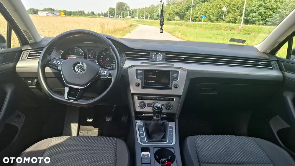 Volkswagen Passat 2.0 TDI BMT Trendline - 4