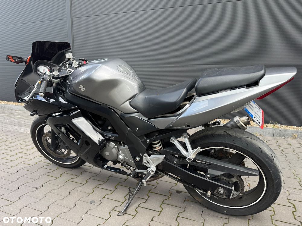 Suzuki SV - 11