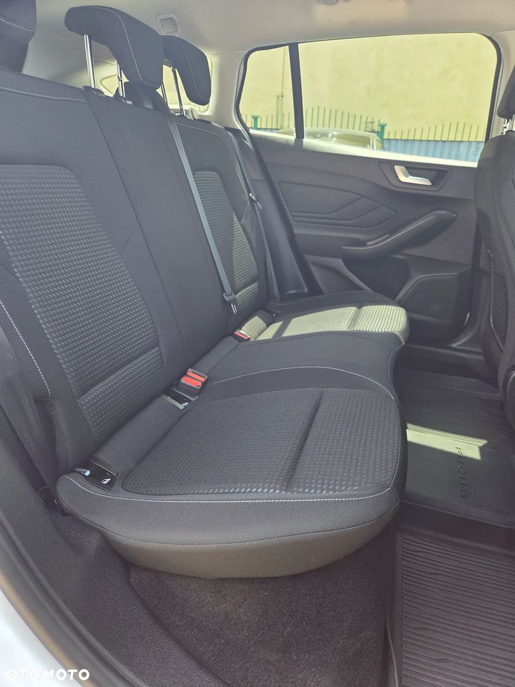 Ford Focus 1.5 EcoBlue SCR Connected - 16