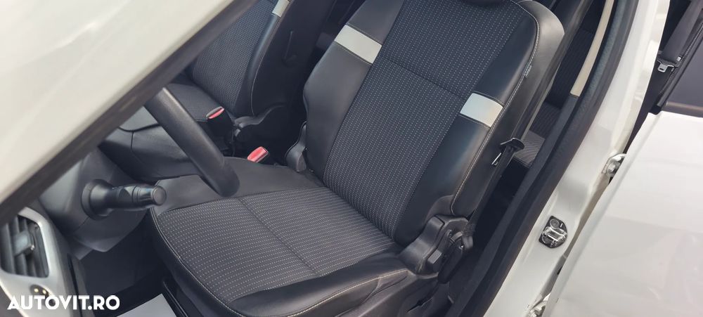 Renault Scenic - 28