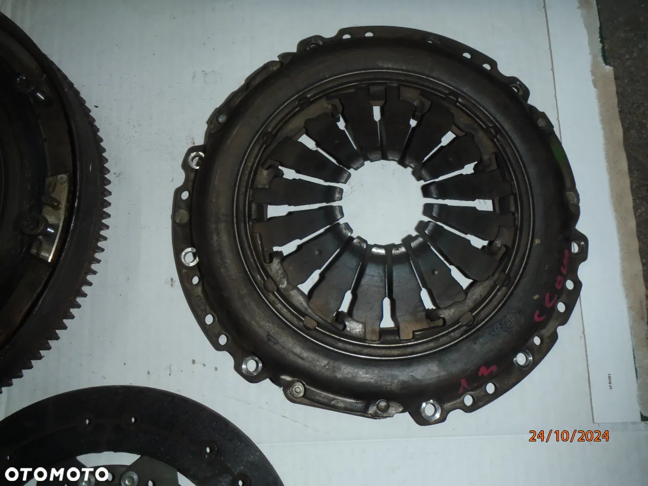 kolektor ssący alternator sprężarka sprzęgło docisk tarcza  dwumasa dwumas chłodniczka oleju opel corsa combo astra meriva 1.3 cdti - 40