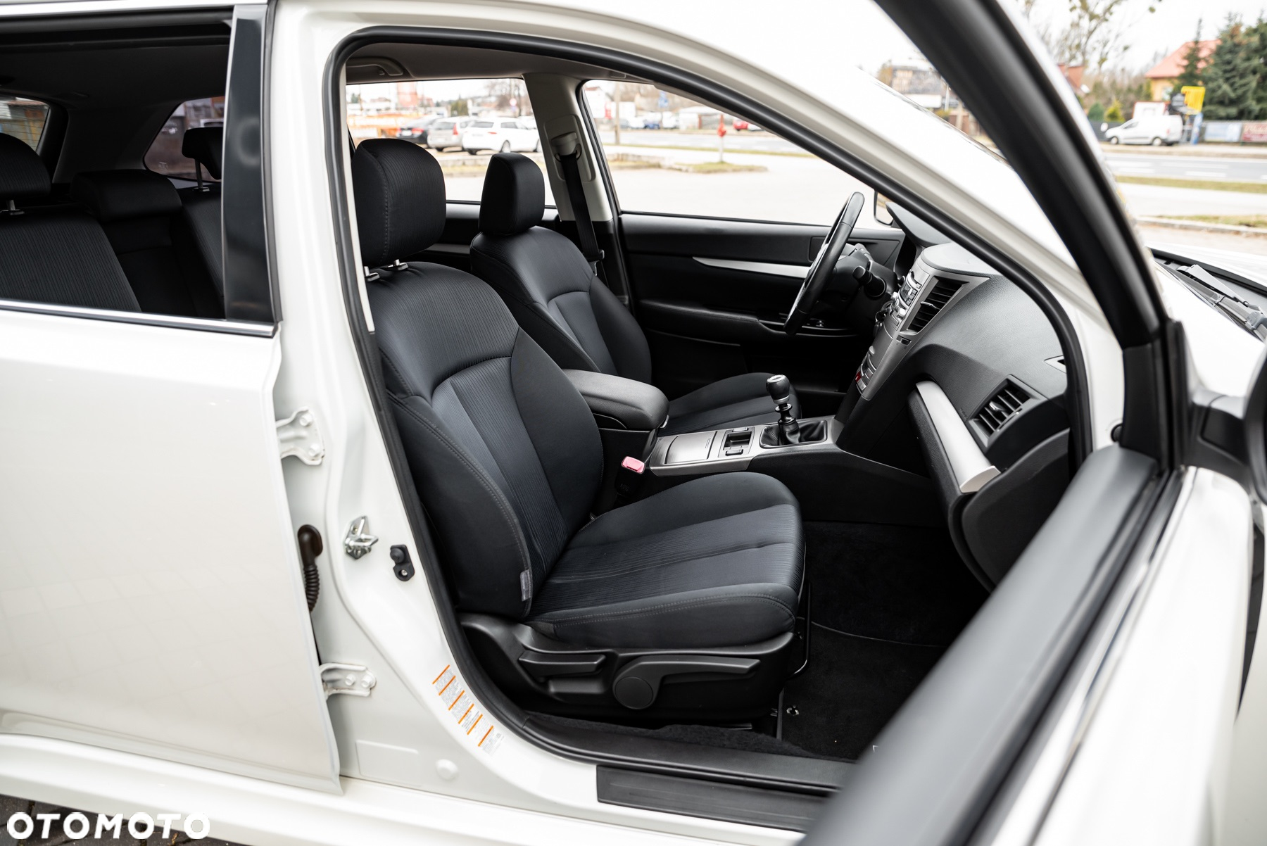 Subaru Legacy Kombi 2.0D Sport - 23