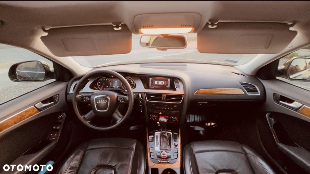 Audi A4 Limousine - 8