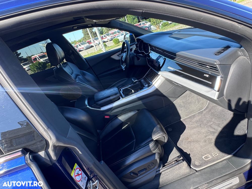 Audi Q8 - 12