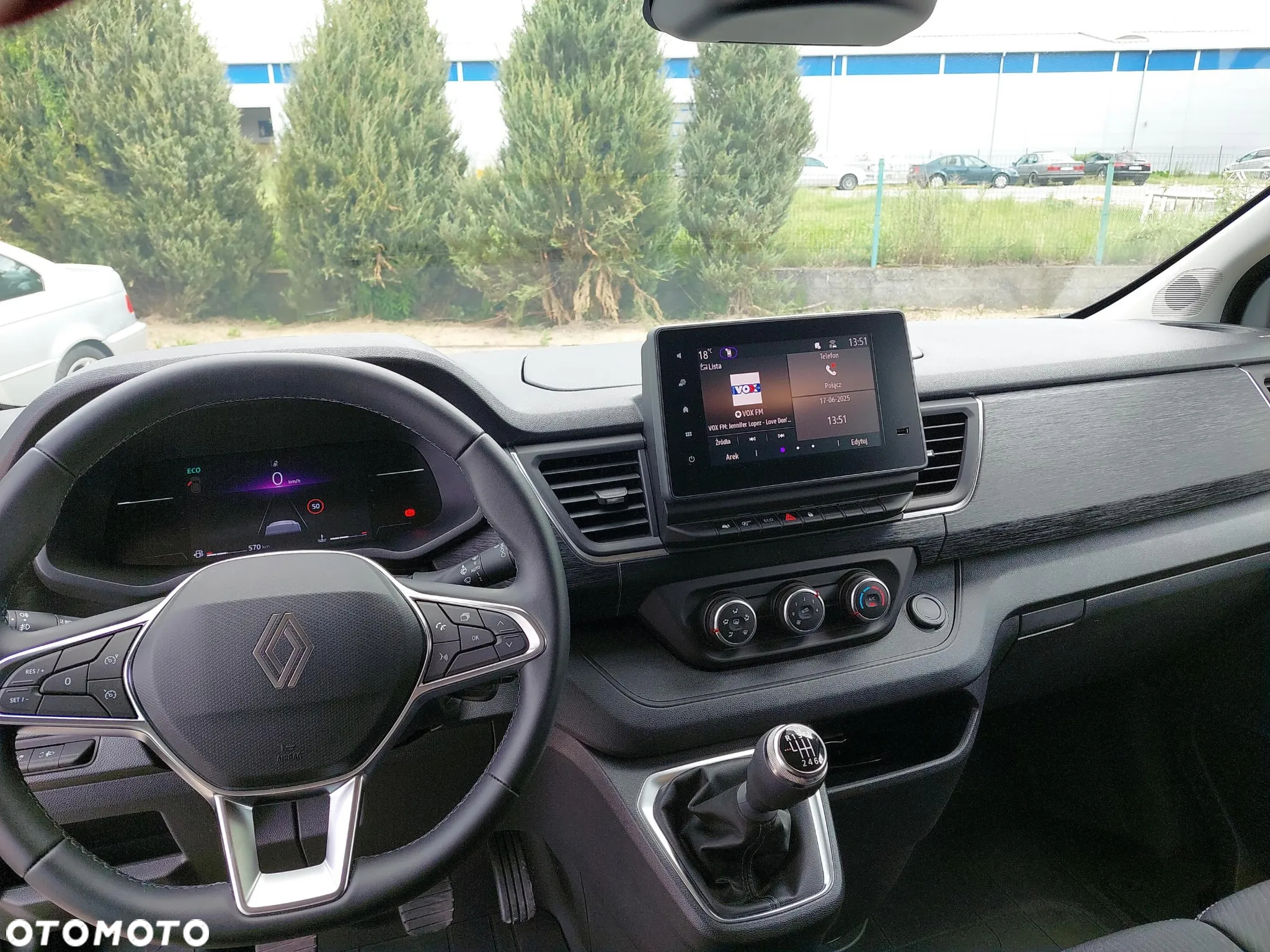 Renault Trafic - 13