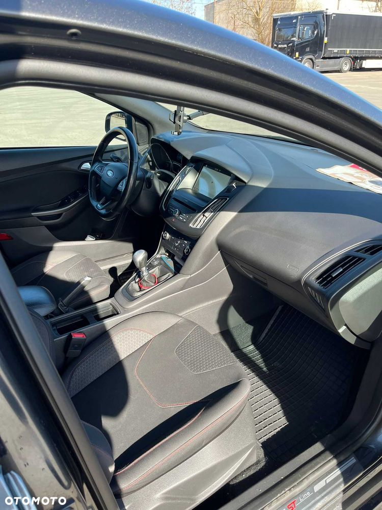Ford Focus - 7