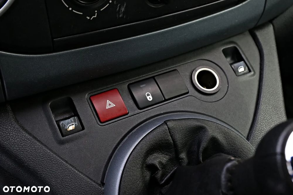 Citroën Berlingo 1.6 HDI Style - 37