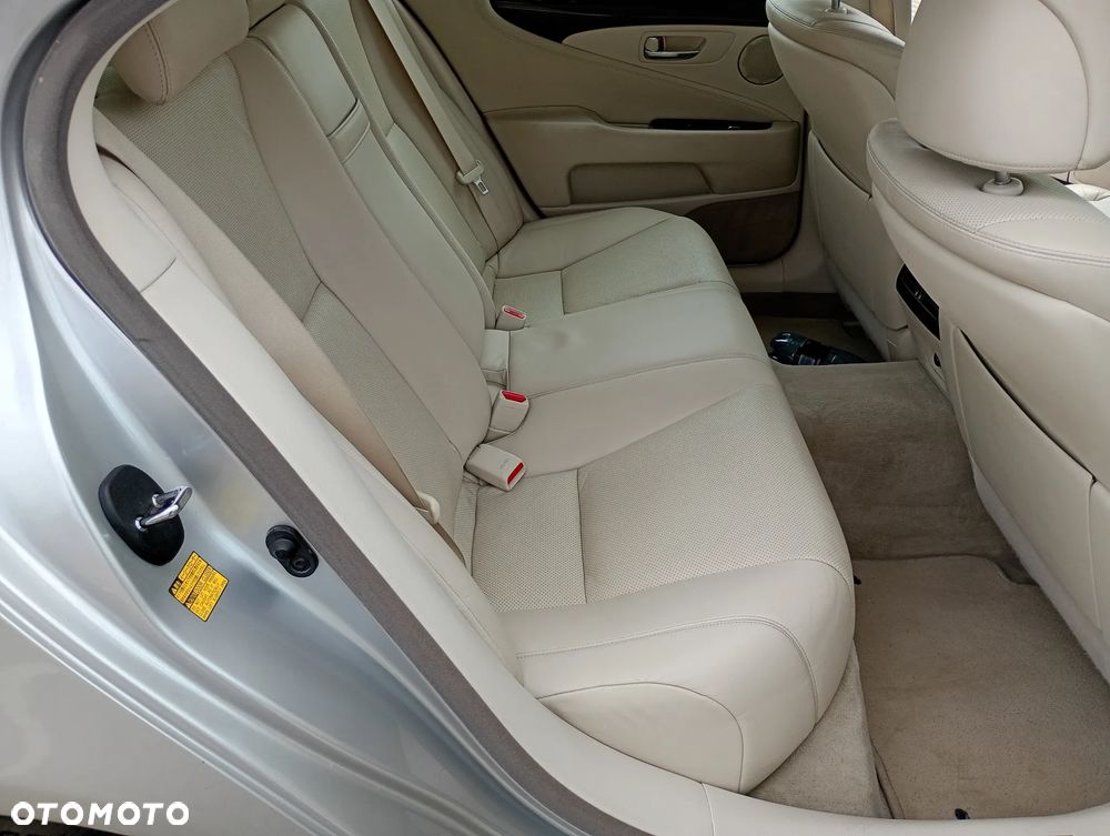 Lexus LS 460 Elite AWD - 17