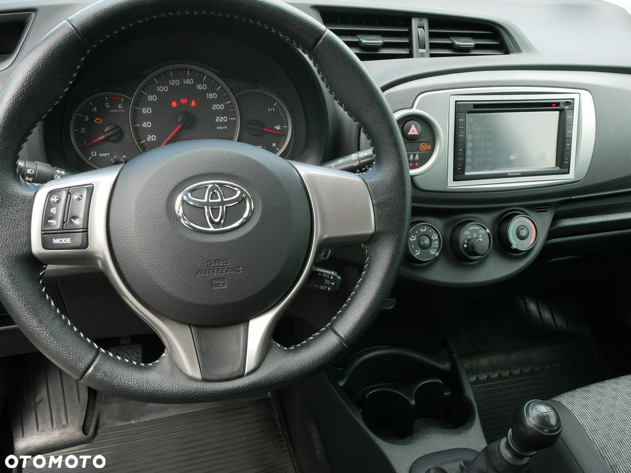 Toyota Yaris 1.4 D-4D - 19