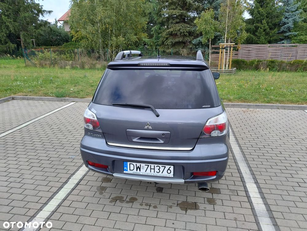 Mitsubishi Outlander 2.4 Dakar - 6