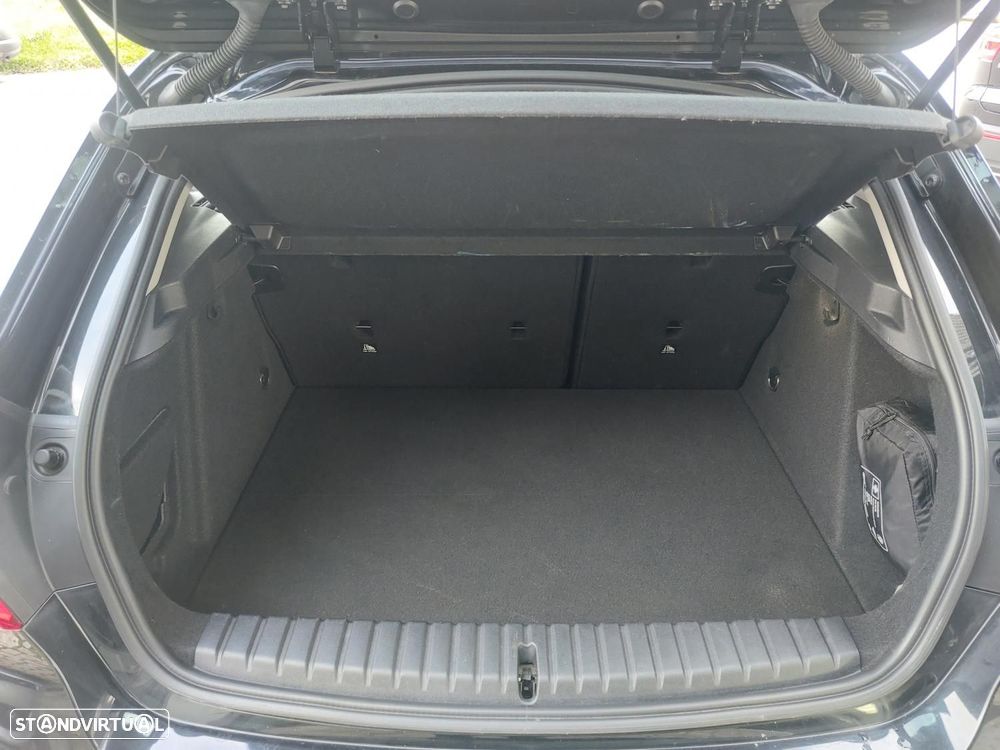 BMW 116 d Corporate Edition Auto - 48