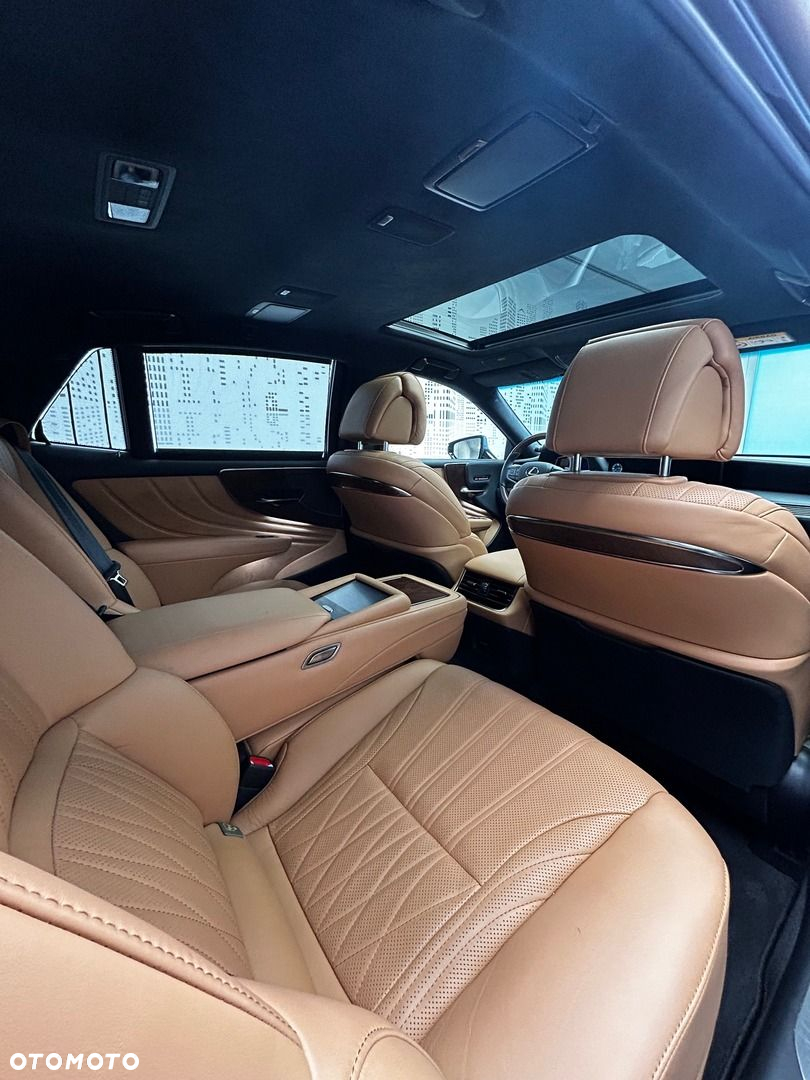 Lexus LS - 8