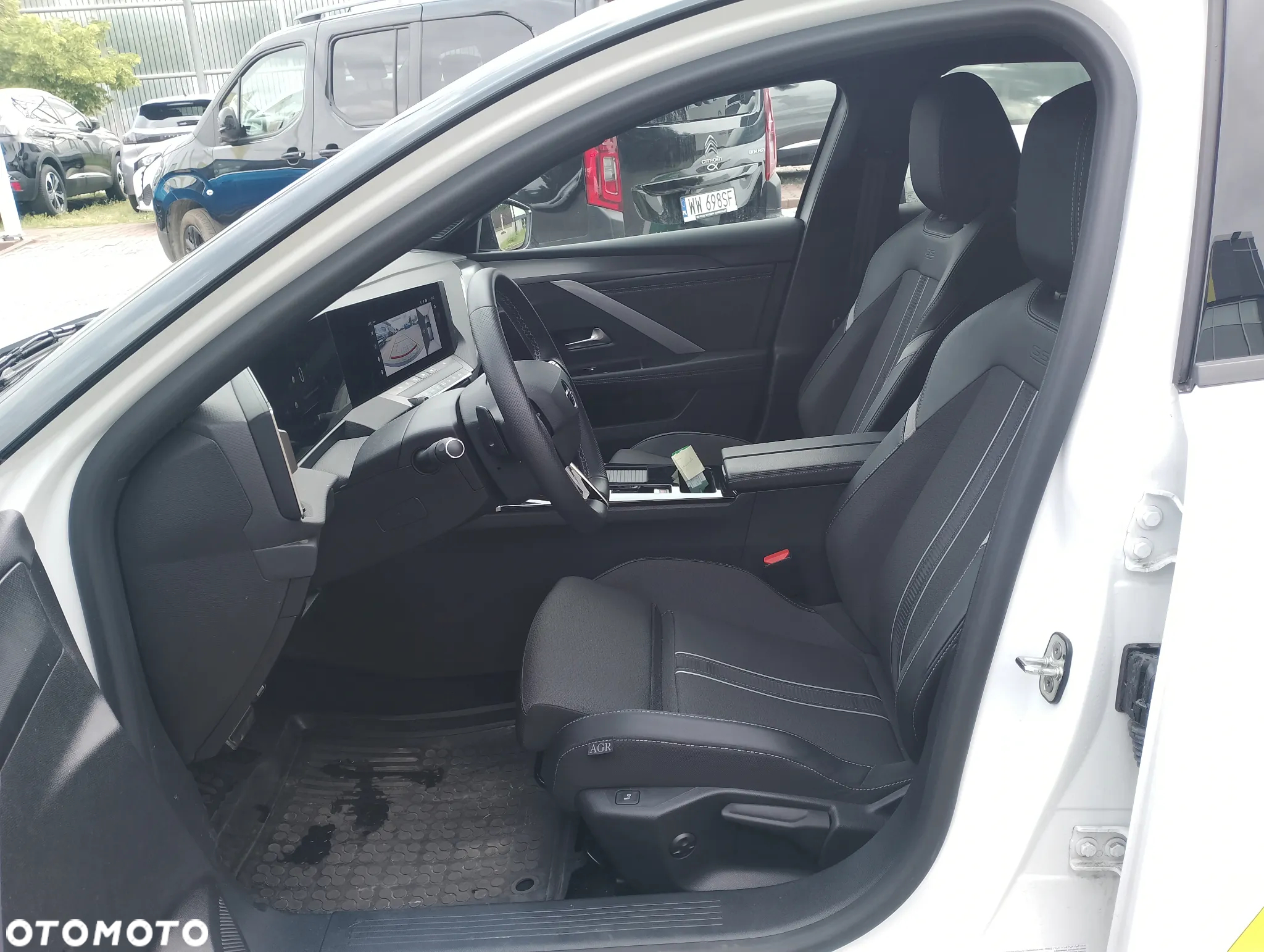 Opel Astra VI 1.2 T GS S&S - 12