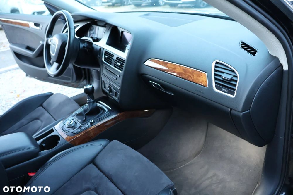 Audi A4 Avant 2.0 TDI DPF S line Sportpaket - 11