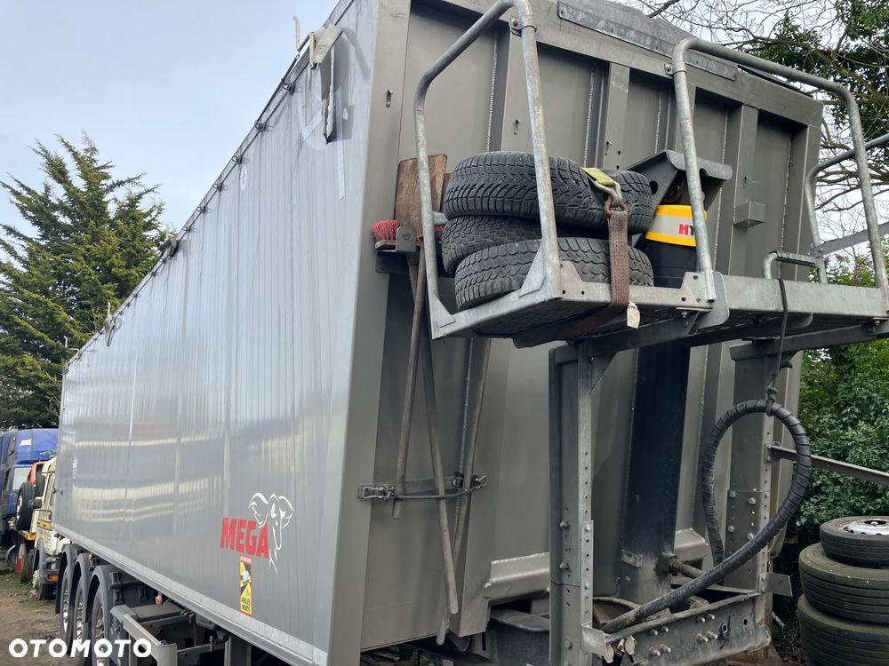 Mega 2024 MNL MEGA LIGHT SALON POLSKA - 1