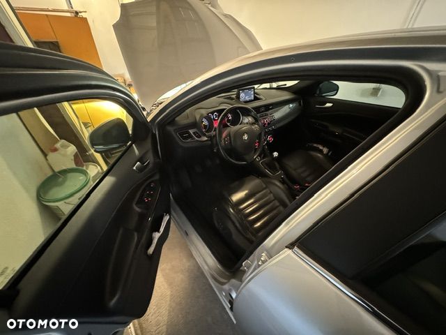 Alfa Romeo Giulietta 1.4 TB MultiAir Distinctive - 6
