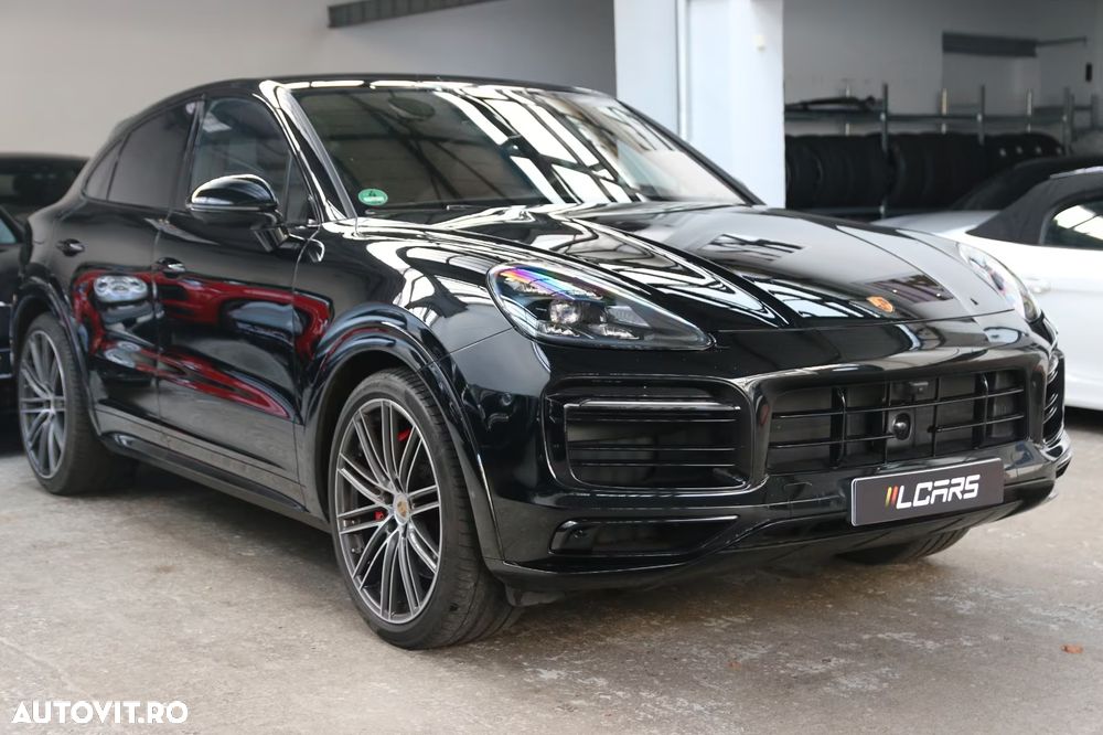 Porsche Cayenne Coupe - 1