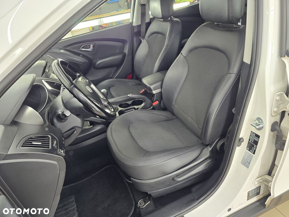 Hyundai ix35 1.6 GDI Premium 2WD - 24