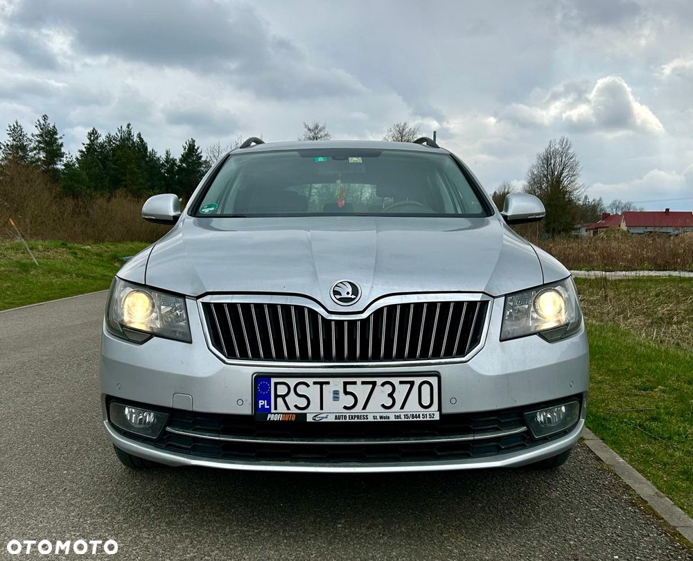 Skoda Superb 1.6 TDI Comfort / Active Greenline - 2