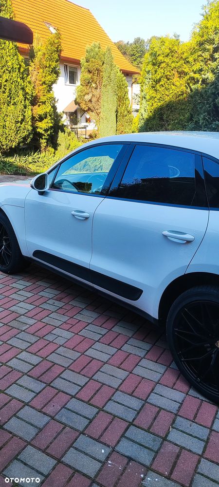 Porsche Macan 2016 photo 2